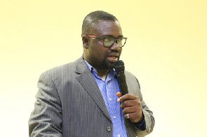 Don’t blame President Mahama for ‘fake’ doctor’s appointment