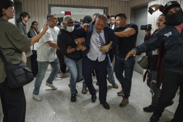 Federal agents arrest NYC mayoral candidate at immigration court