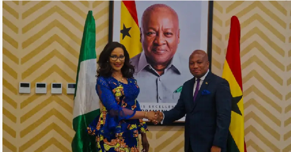 ‘No cause for alarm’ – Ghana and Nigeria foreign ministers meet over protest against Nigerians