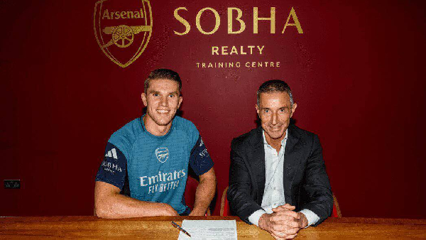 Arsenal complete signing of Viktor Gyökeres from Sporting CP