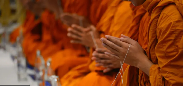 How one woman blackmail monks wit videos afta she do kerewa wit dem