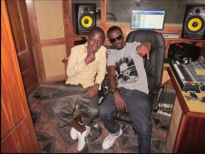 Awal kneels on Live Radio to apologise to Sarkodie, seeks to rekindle lost bond