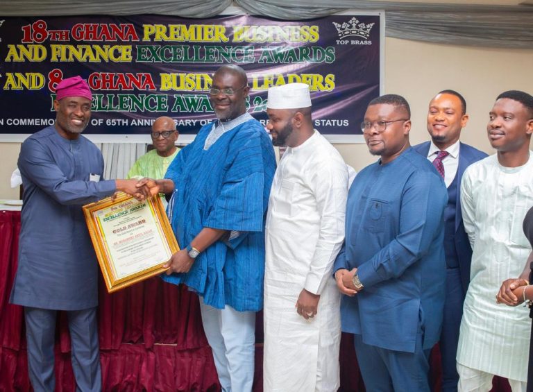 Director General of NLA picks up top leadership award