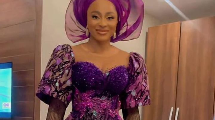 Ladies, Here Are the Latest Lace Styles to Rock an Event