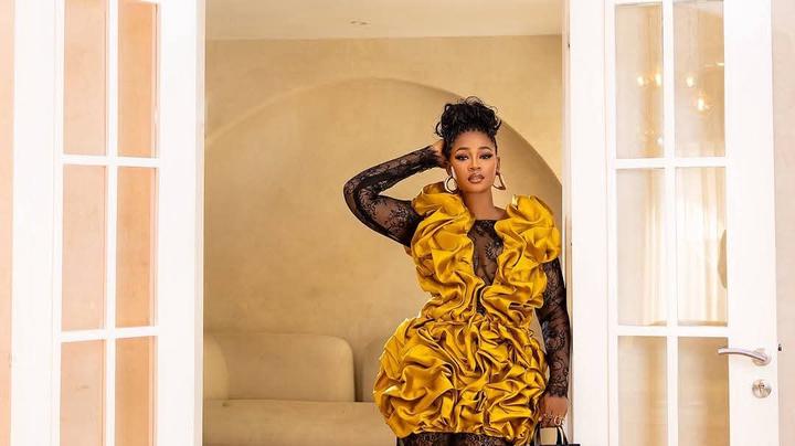 Glamorous Yellow Inspired Outfit For Classy Events