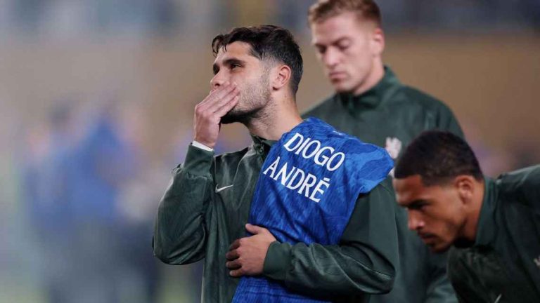 FIFA, Pedro Neto honor Diogo Jota before Club World Cup quarterfinals