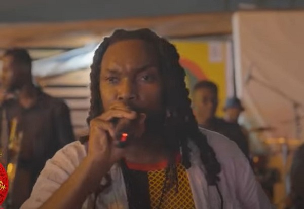 Watch David Oscar mesmerise crowd with Bob Marley’ ‘Small Axe’ performance
