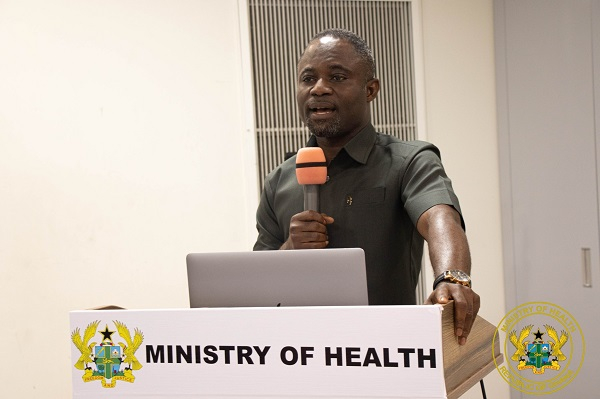 Mintah Akandoh pays surprise visit to Achimota District Hospital, urges reduction in long waiting hours