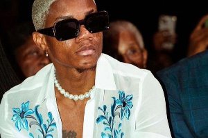 Watch as KiDi pays tribute to Daddy Lumba during performance in New York