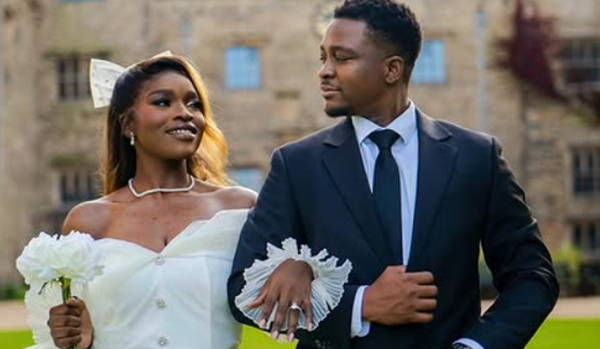Krymi sparks buzz online with romantic wedding photos Krymi sparks buzz online with romantic wedding photos