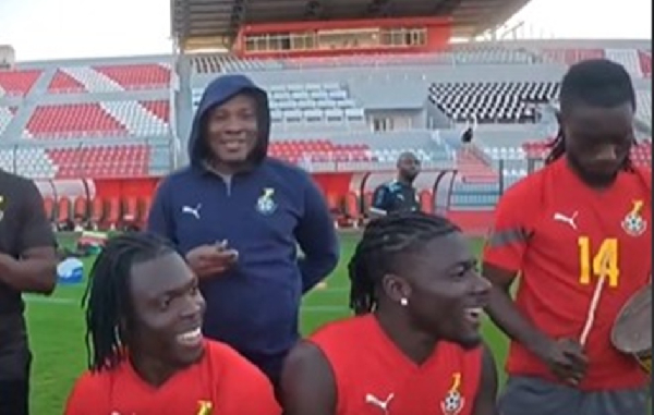 Watch as Asamoah Gyan leads Black Stars in a ‘spirited jama’ session