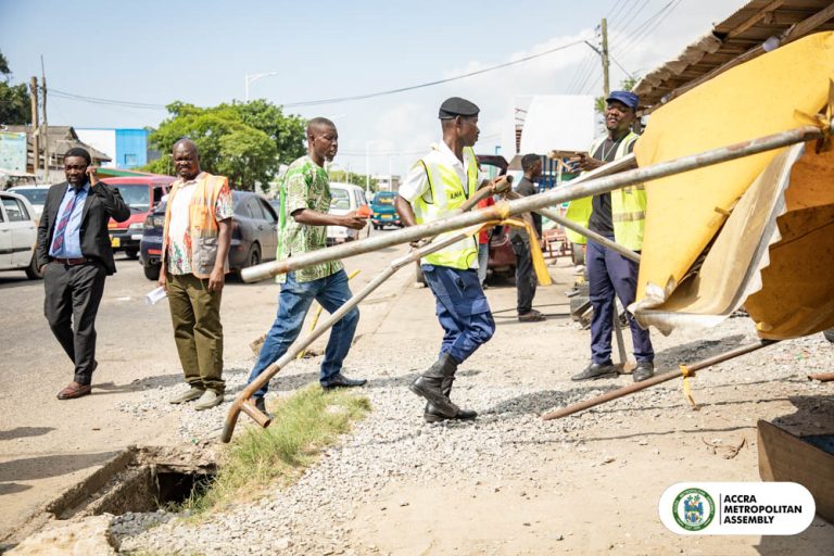 AMA clears illegal structures along Korle Bu road