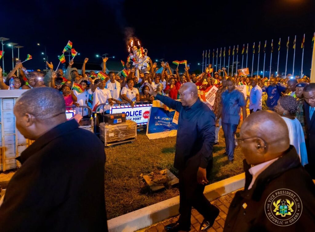 Mahama returns from UNGA to warm reception in Accra