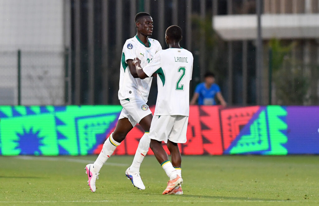Senegal top group as Algeria qualify and Ghana keep World Cup hopes alive