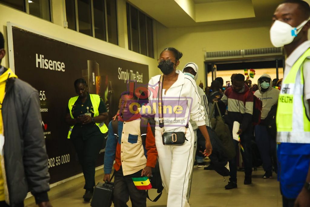 Photos: Second evacuation flight brings home 345 Ghanaians from South Africa