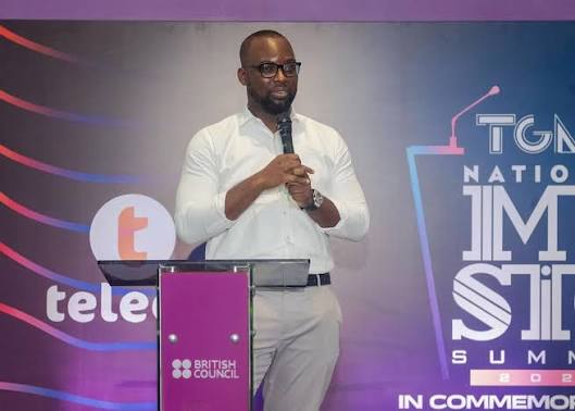 TechBeetle | Empowering Ghanaian Media: Dr. Jefferson Seneadza (PhD) Guides AEMF Fellows on Mastering AI
