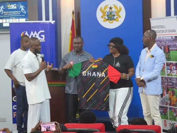 Minifootball Association unveils national teams, Suniel as official sponsor