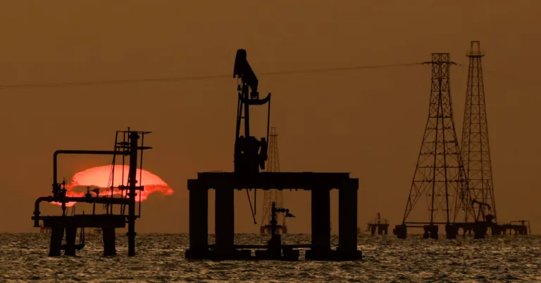 Trump says US will refill Strategic Petroleum Reserve using Venezuelan oil