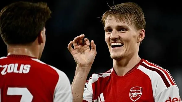Martin Odegaard hits Arsenal winner to sink Napoli 